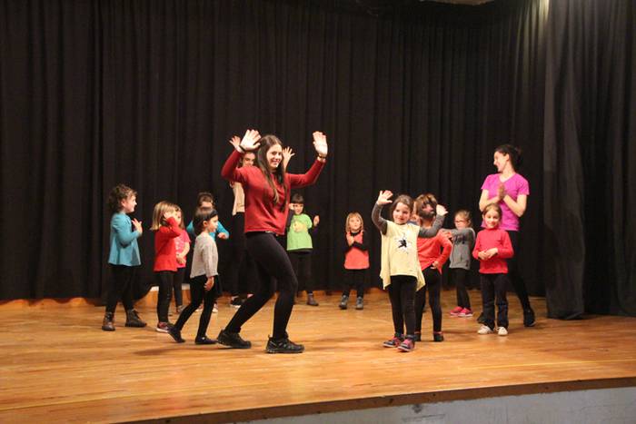 Sutarri haurren dantza taile 24 1521831174404