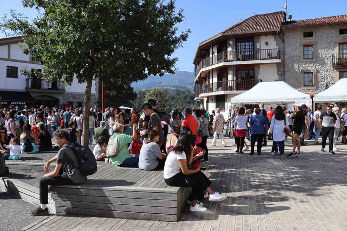 Zizurkilgo herrigunea azoka  10 1665320435023