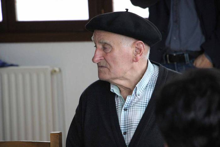 Herriko baserritarrak omendu dituzte Alkizan 4 1431878993482