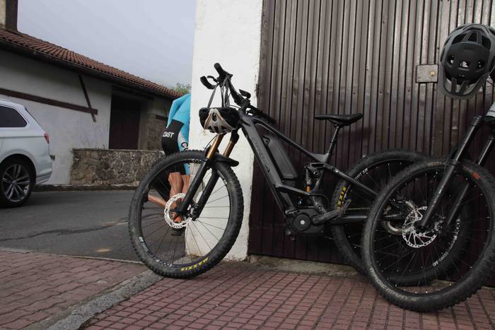 Mendi bizikleta lasterketare 10 1660377591801