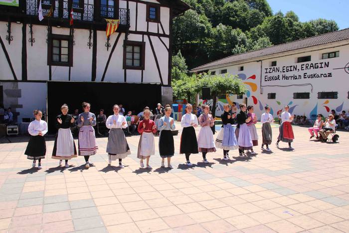 Lizartza Erromeria Eguna 201 46 1559411005881