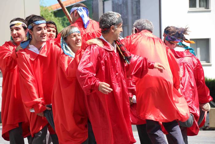 Axeri-dantza Aduna Jaiak 201 91 1534335222606