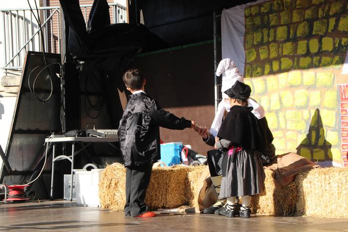 Gabon eskea eta olentzero 2015 145 1450964222905