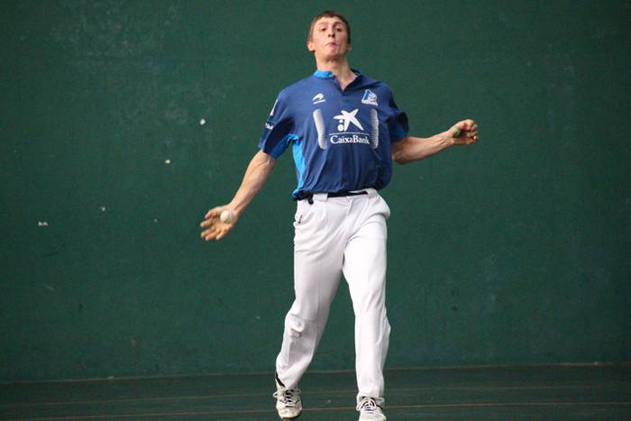 Herriko semea bultzatzen 2 1472060641080