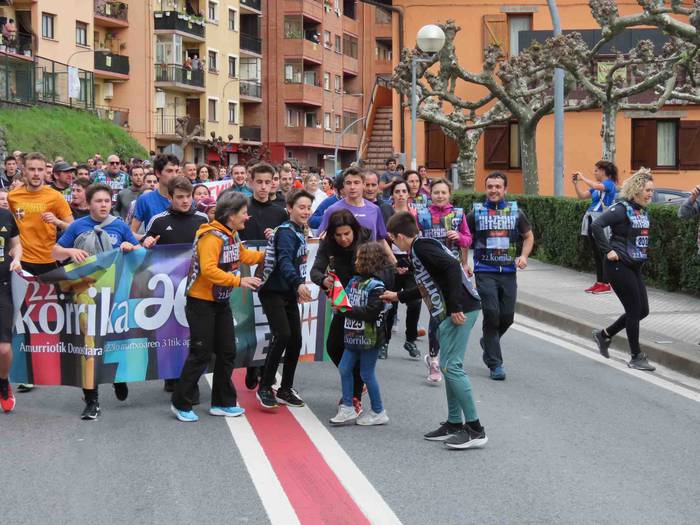 korrika, furgonetatik, Aizto 30 1649421635144