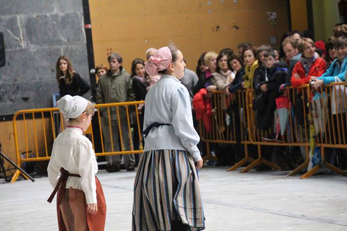 Dantzari txiki eguna anoetan 33 1463914951388