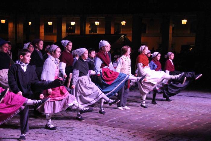 Errege magoen desfilea tolos 113 1546717680833