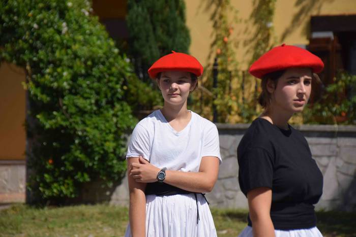 Orendain festak dantza emana 41 1534333176654