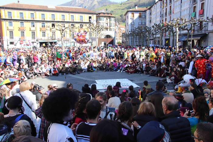 Karrozek planto egin dute 10 1582483499000