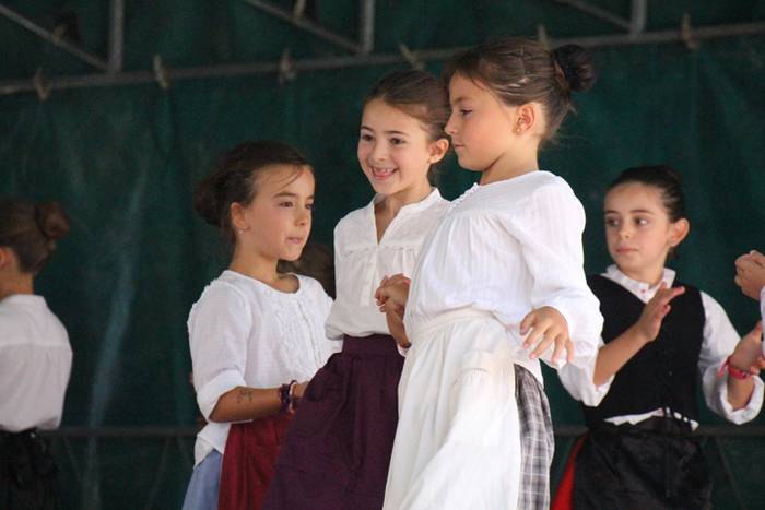 Dantzak bete du plaza 25 1473599876017