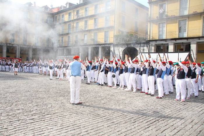 Lizarrez apaindutako kaleeta 55 1498311471091