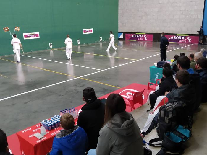 Eskualdeko bi pilotari izang 14 1601915142440