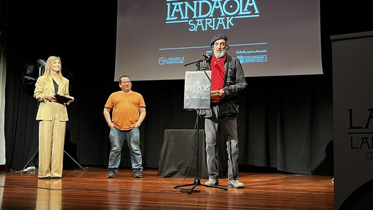 Aldaba Zahar elkarteak jaso du Landaolako Urteetako Ibilbideari Saria