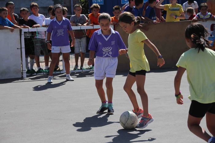 Kirol pixka bat, festan bete 43 1566471434104