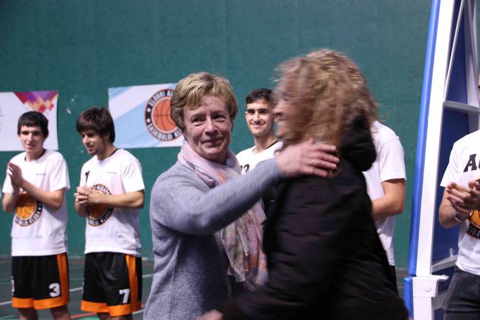 Herritarrei aurkeztu diete E 12 1573321420081