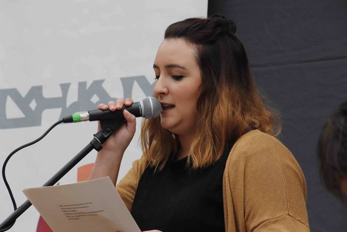 Aulki hutsak ekitaldia Irura 16 1632920811855