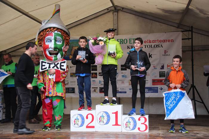 700 haur inguru XXXI. Ero Et 174 1516542913625