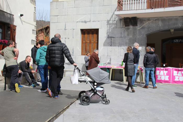 Korrika Eguna Adunan 1 1490533306803