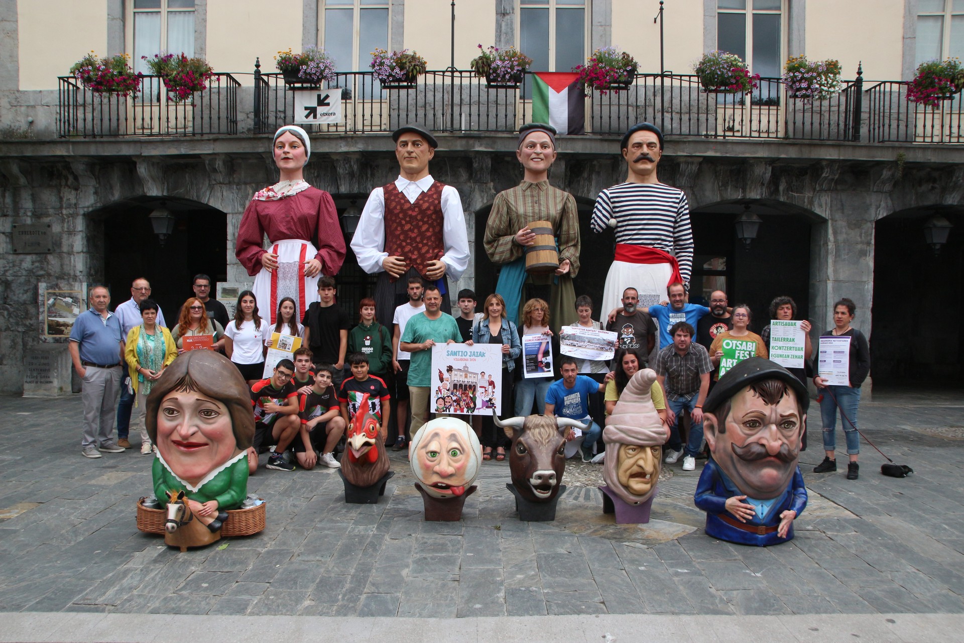 Festa herrikoi eta parte hartzaileak prestatu ditu jai batzordeak