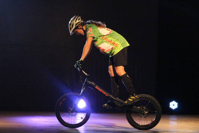 hartu trena jaialdia villabona 2016 120 1462010476499