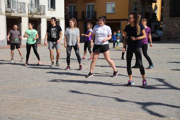 irura-gazte-asanblada-zunba- 19 1553343545721