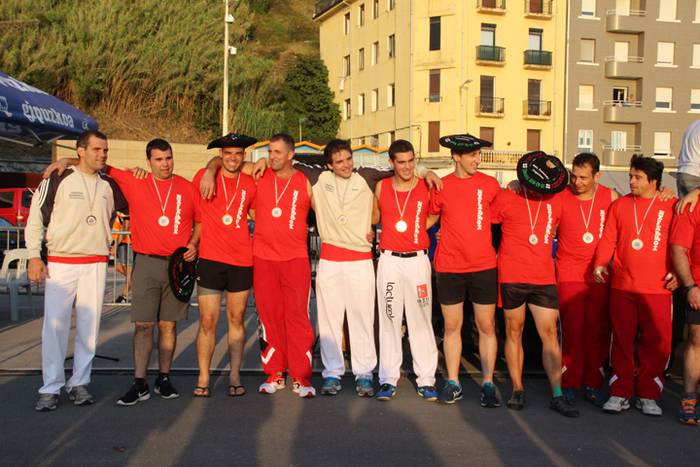 Txapel berdinduena, gipuzkoarren buruan 110 1473086018561