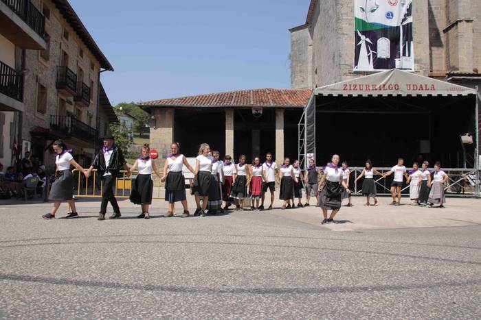 Zizurkilgo Andra Mariak. Oil 47 1660313816001