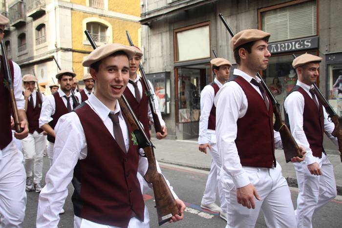 Lizarrez apaindutako kaleeta 221 1498481078255