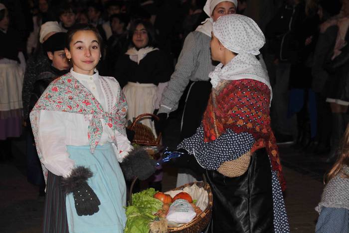 Errege magoen desfilea tolos 20 1546717635581