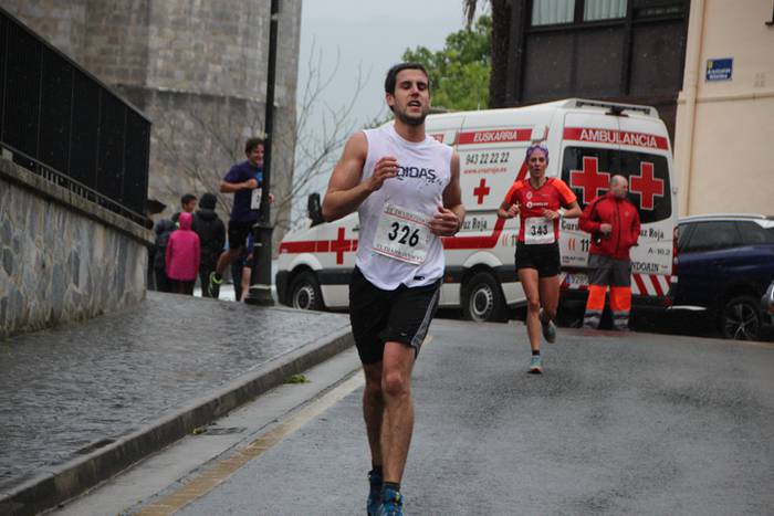 Aitziber Ibarbia eta Julen L 38 1493553935146