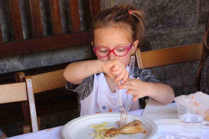 Tripa beteta, dantzan pasa d 33 1563205330434