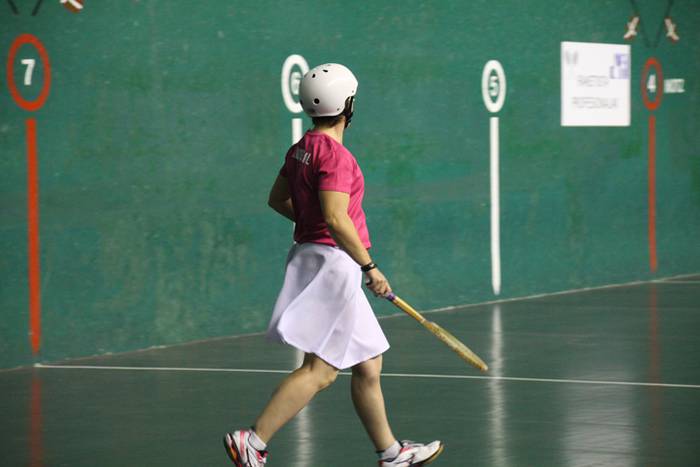 Emakume, raketista eta profe 22 1511035113126