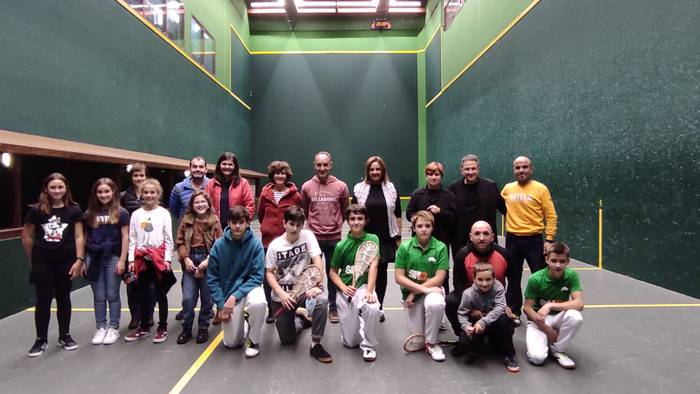 Abian dira berriro xare txapelketak Iruran