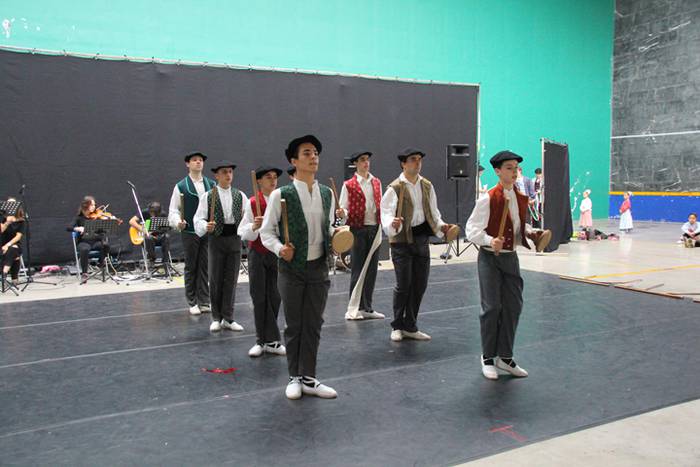 Kristikin eta dantza, Lizart 9 1496497014954