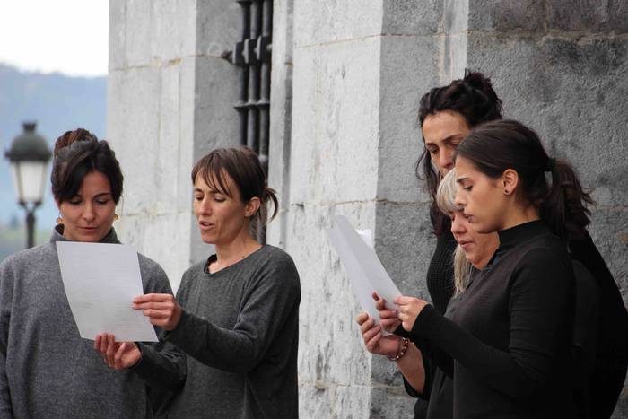 Emakumeek dantzan jarri dute 8 1552145610553