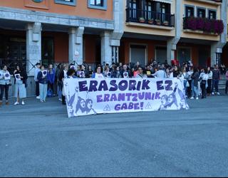 Elkarretaratzeak gaur, Zarauzko erailketa salatzeko