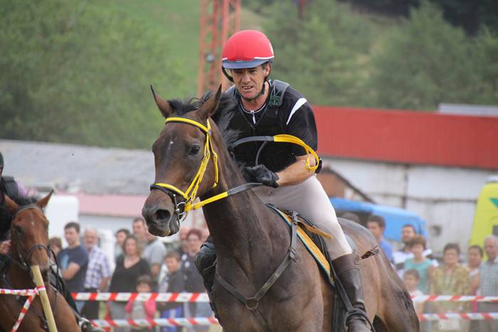 Zaldiak lasterka, gazteak desafioan 58 1472406915724