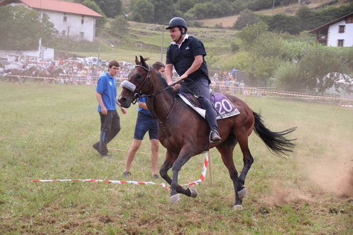 Zaldiak lasterka, gazteak desafioan 107 1472407311775