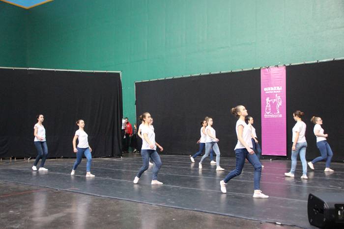 Eskolatik plazara emanaldia  1 1488739530747