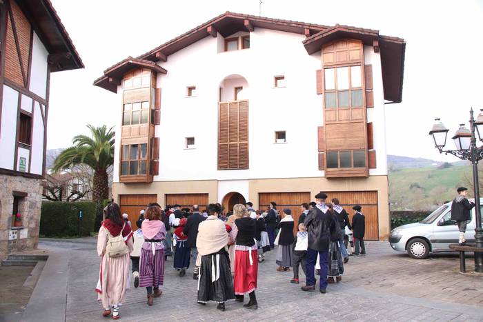 Gabon gaua 2018 Asteasu 127 1545654505072