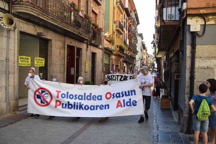 Zerbitzu publikoen aldeko mo 35 1593257991115