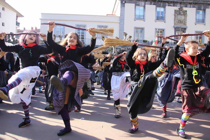 Lamiak, sorginak eta iratxoa 38 1582223391664