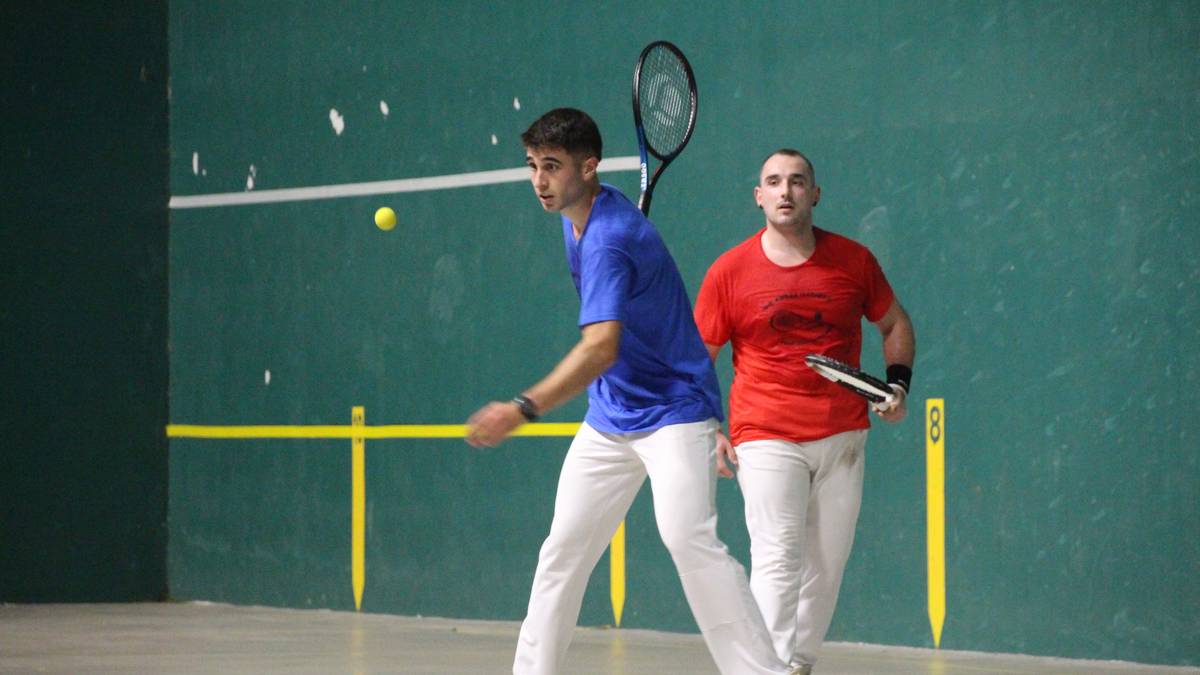 Larunbata izango da binakako frontenis txapelketan izena emateko azken eguna