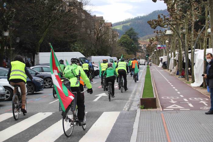 U30 Aldaketaldia bizikleta m 14 1612007017001