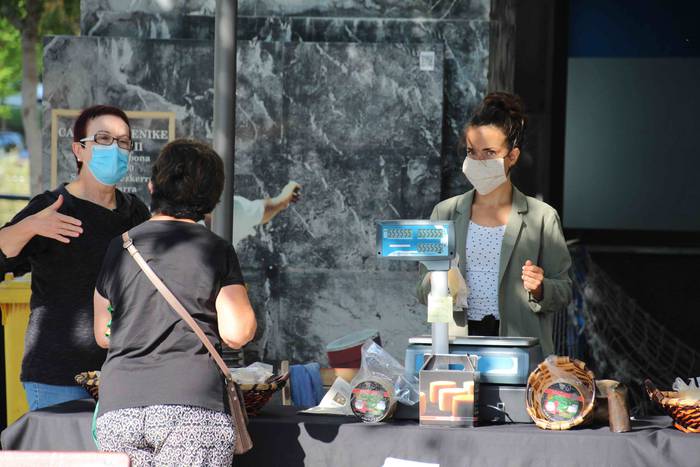 Zilarrezko urteurrenean, ino 9 1599914510046