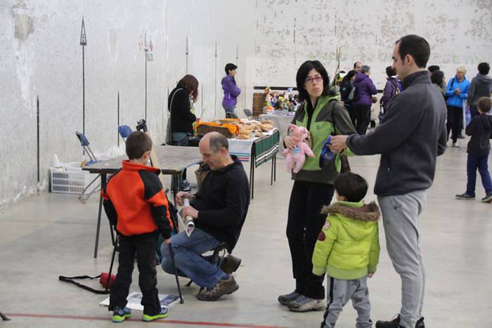 V. Udaberriko merkatua berrobin 9 1463915450780