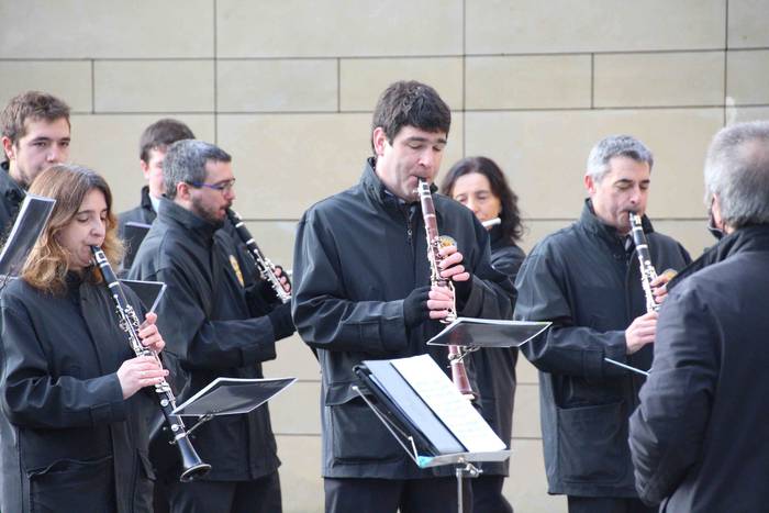 Egoiliarren belarriak goxatu 10 1643460370460