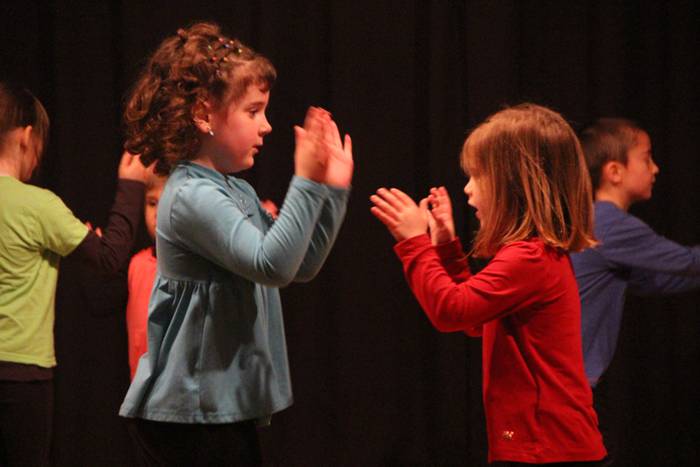 Sutarri haurren dantza taile 18 1521831135697