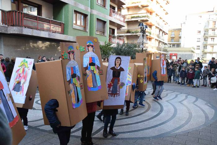 Erraldoi eta buruhandiak egi 17 1577448122179