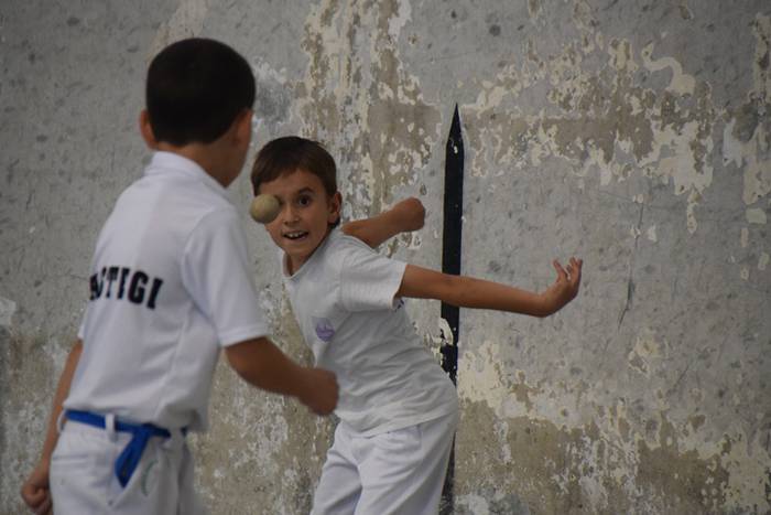 Dotore aritu dira benjaminak 33 1527271826196